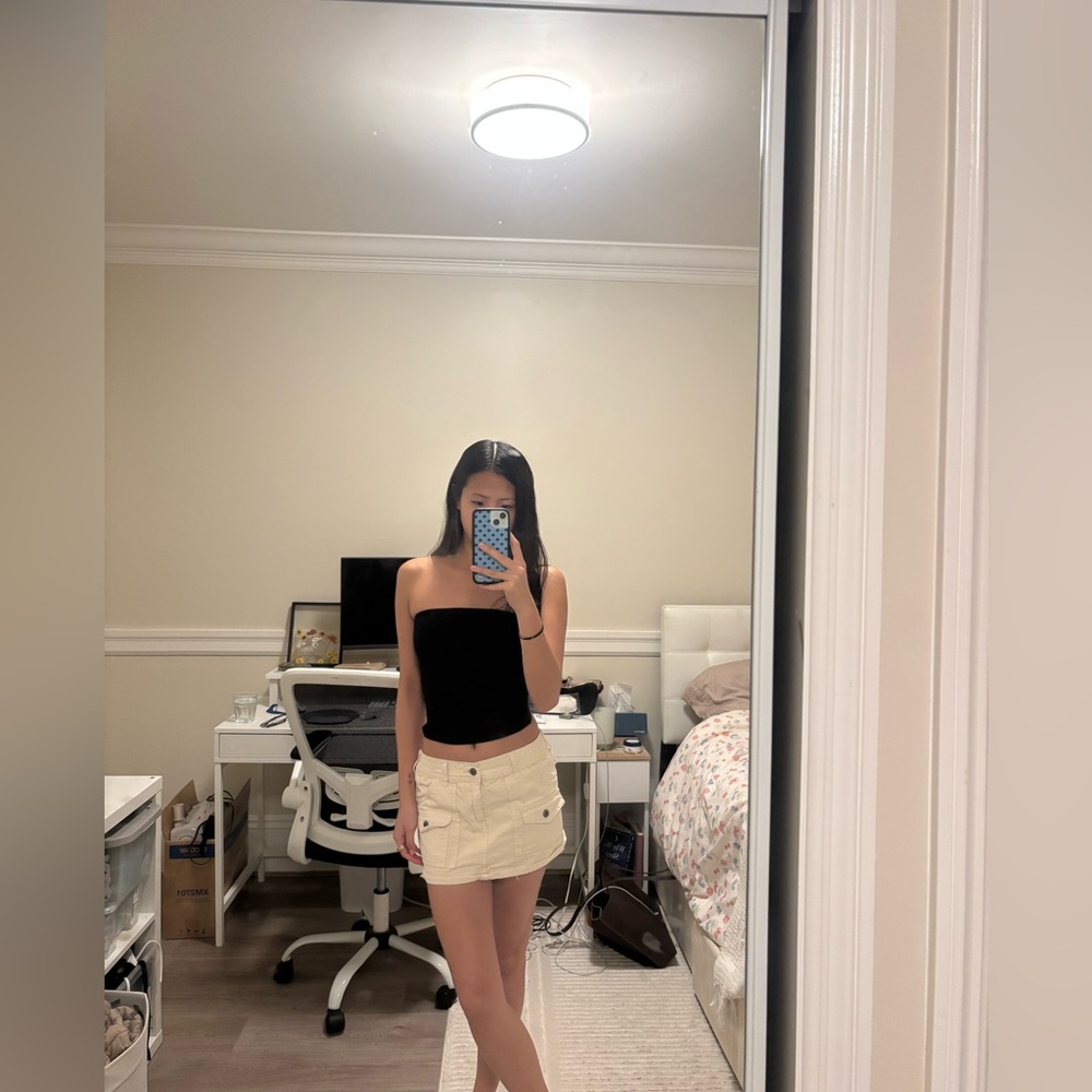 Brandy Melville cargo skirt Low rise